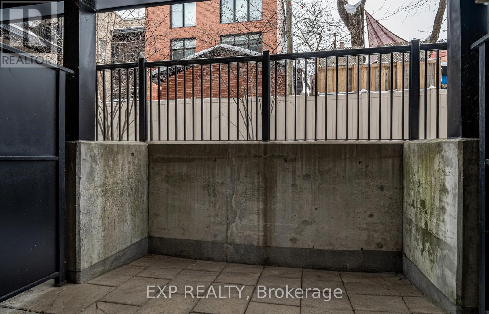 104 - 429 Kent Street W, Ottawa, Ontario  K2P 1B5 - Photo 14 - X12751746