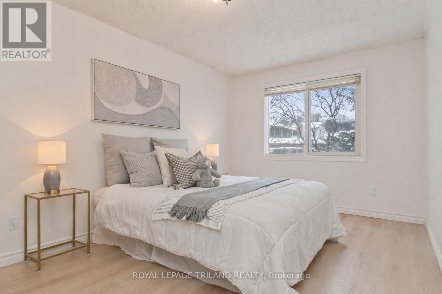 535 Grand View Avenue, London South, Ontario  N6K 3E8 - Photo 30 - X12755356