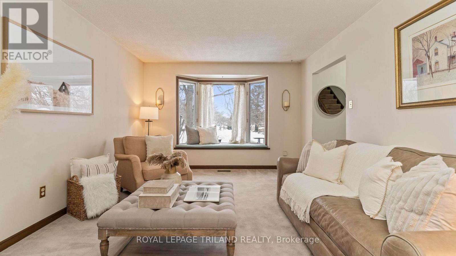 535 Grand View Avenue, London South, Ontario  N6K 3E8 - Photo 5 - X12755356