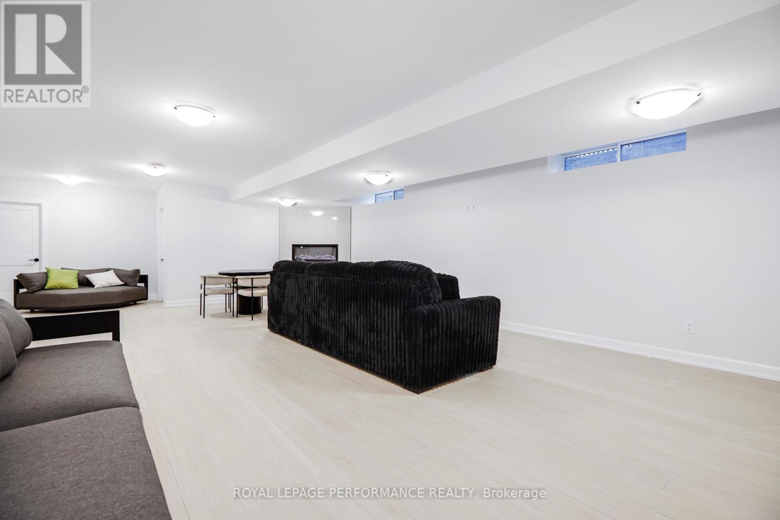 1709 Fisher Ave Avenue, Ottawa, Ontario  K2C 1X9 - Photo 38 - X12752248