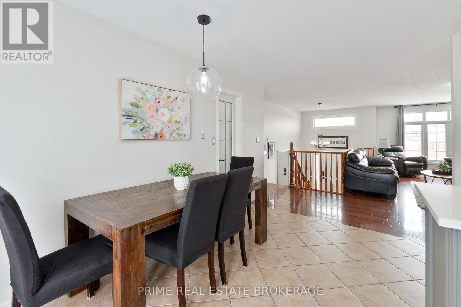 Photo 14 of 48 for 18 Watson Crescent