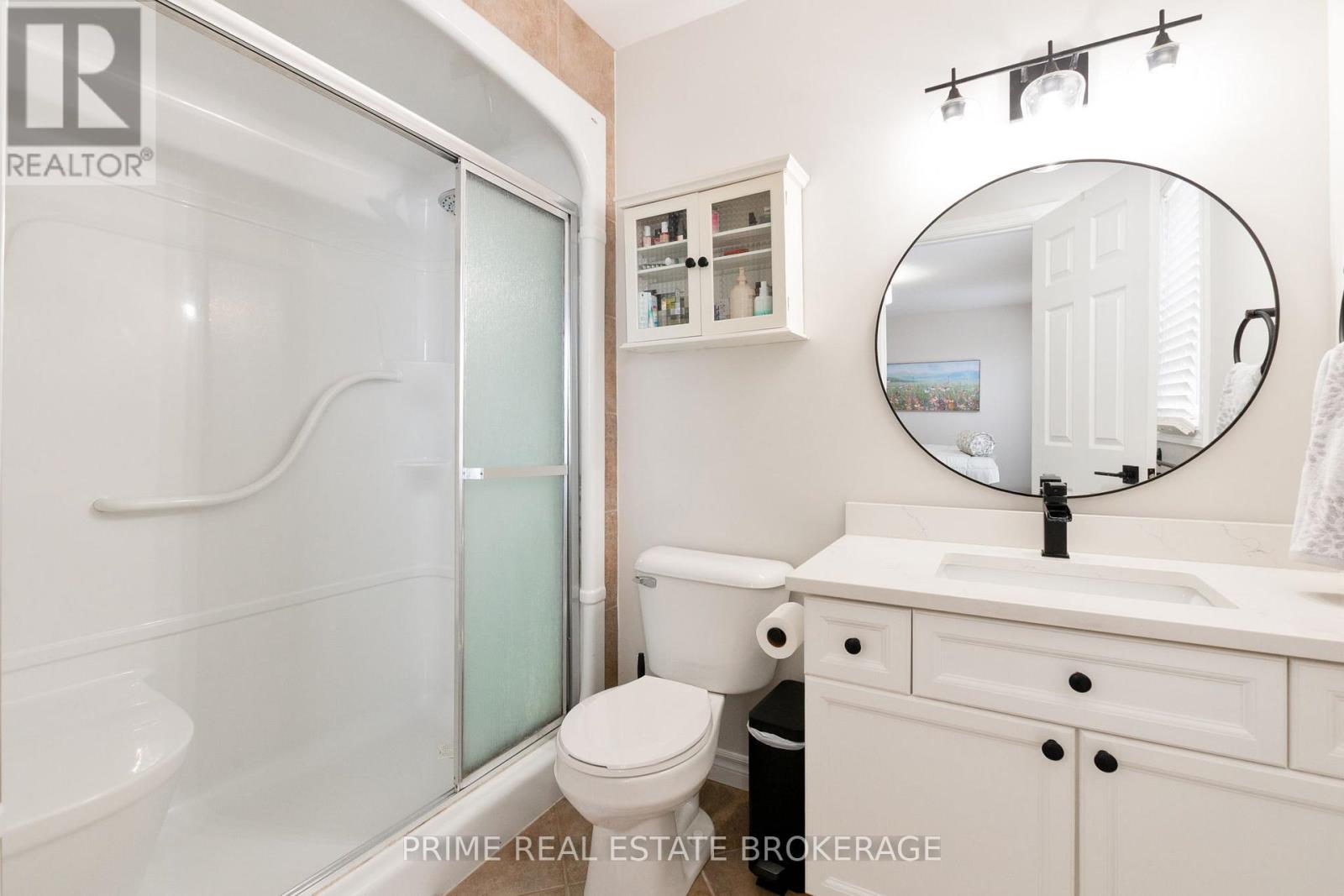 Photo 21 of 48 for 18 Watson Crescent