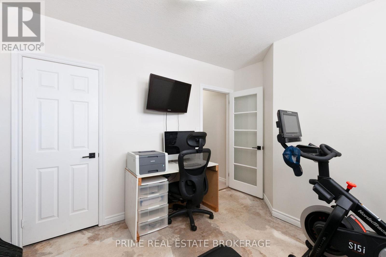 Photo 32 of 48 for 18 Watson Crescent