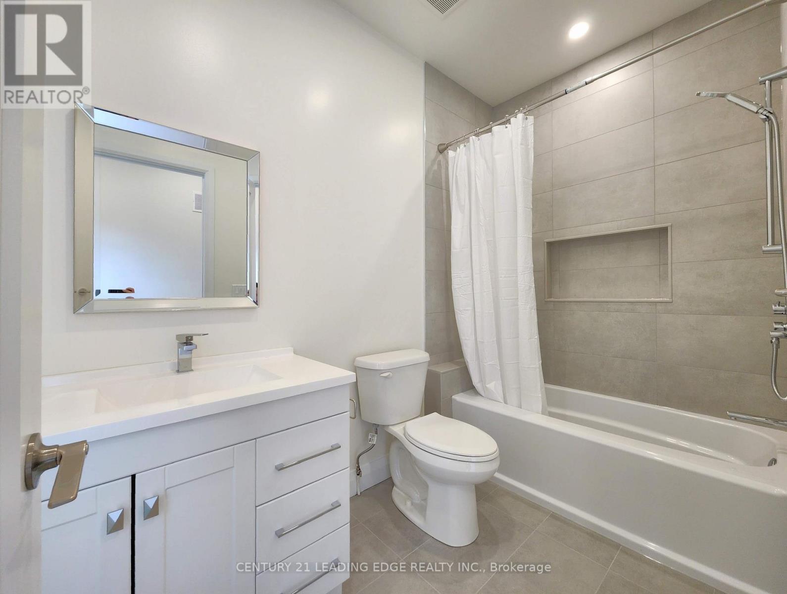 2nd Fl - 346 Lauder Avenue, Toronto, Ontario  M6E 3H8 - Photo 14 - C12755188