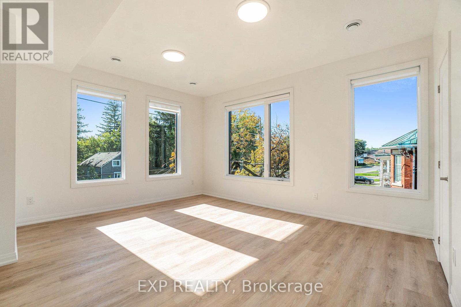 8 - 251 Castor Street, Russell, Ontario  K4R 0M2 - Photo 3 - X12753460