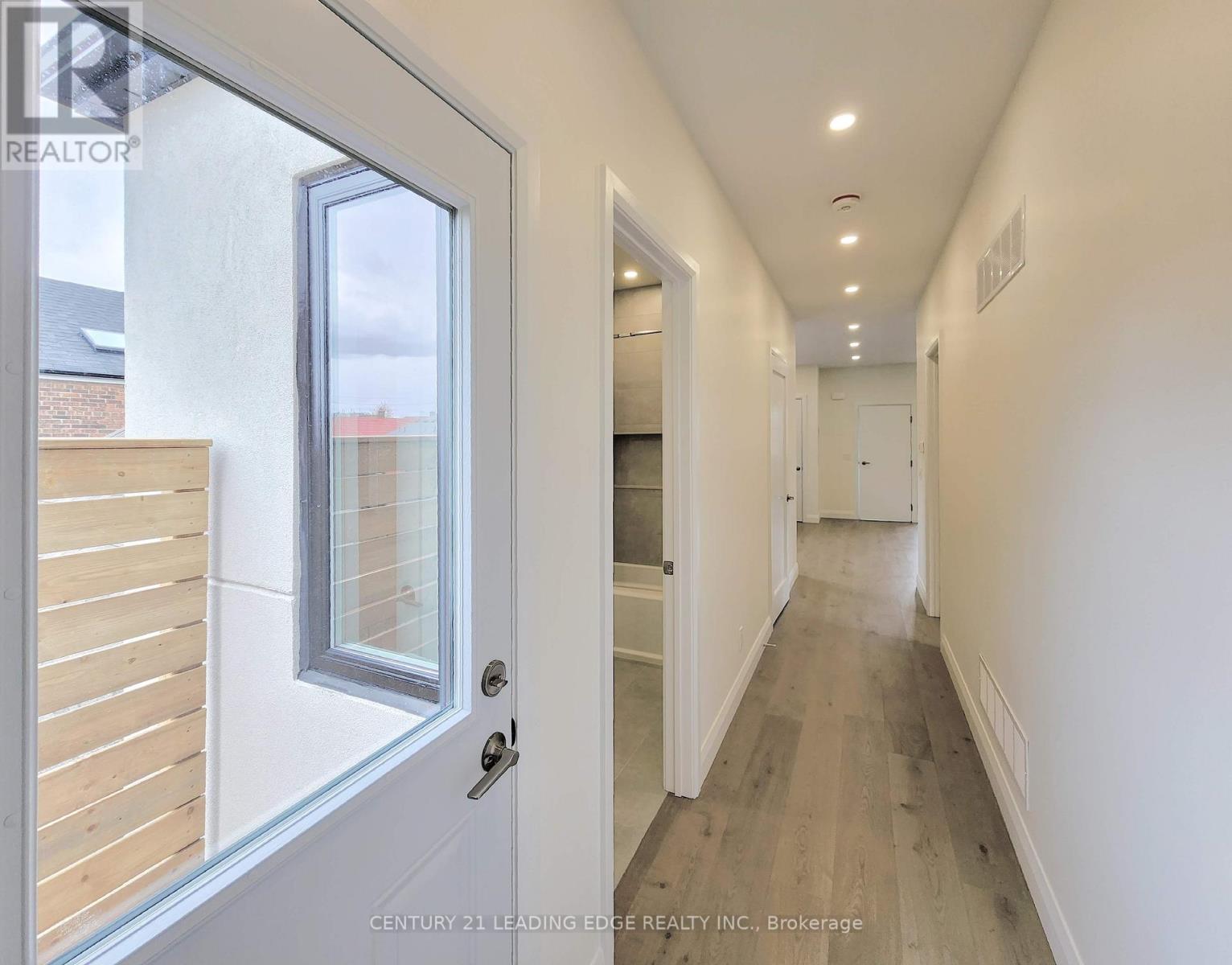 2nd Fl - 346 Lauder Avenue, Toronto, Ontario  M6E 3H8 - Photo 10 - C12755188