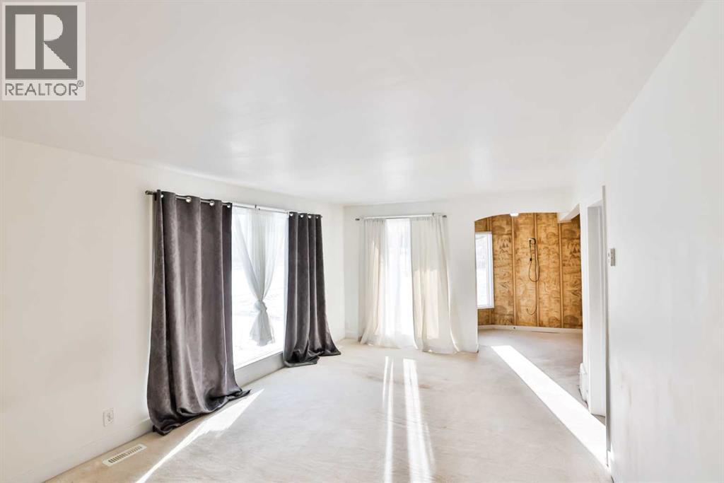 236 N 100 W, Raymond, Alberta  T0K 2S0 - Photo 10 - A2281013