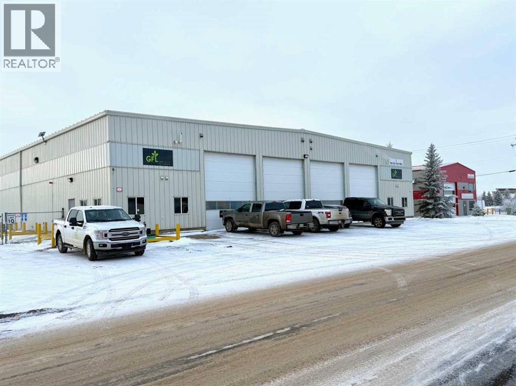 3 & 5 Van Der Horn Way, Rural Red Deer County, Alberta  T4S 2M4 - Photo 3 - A2278131