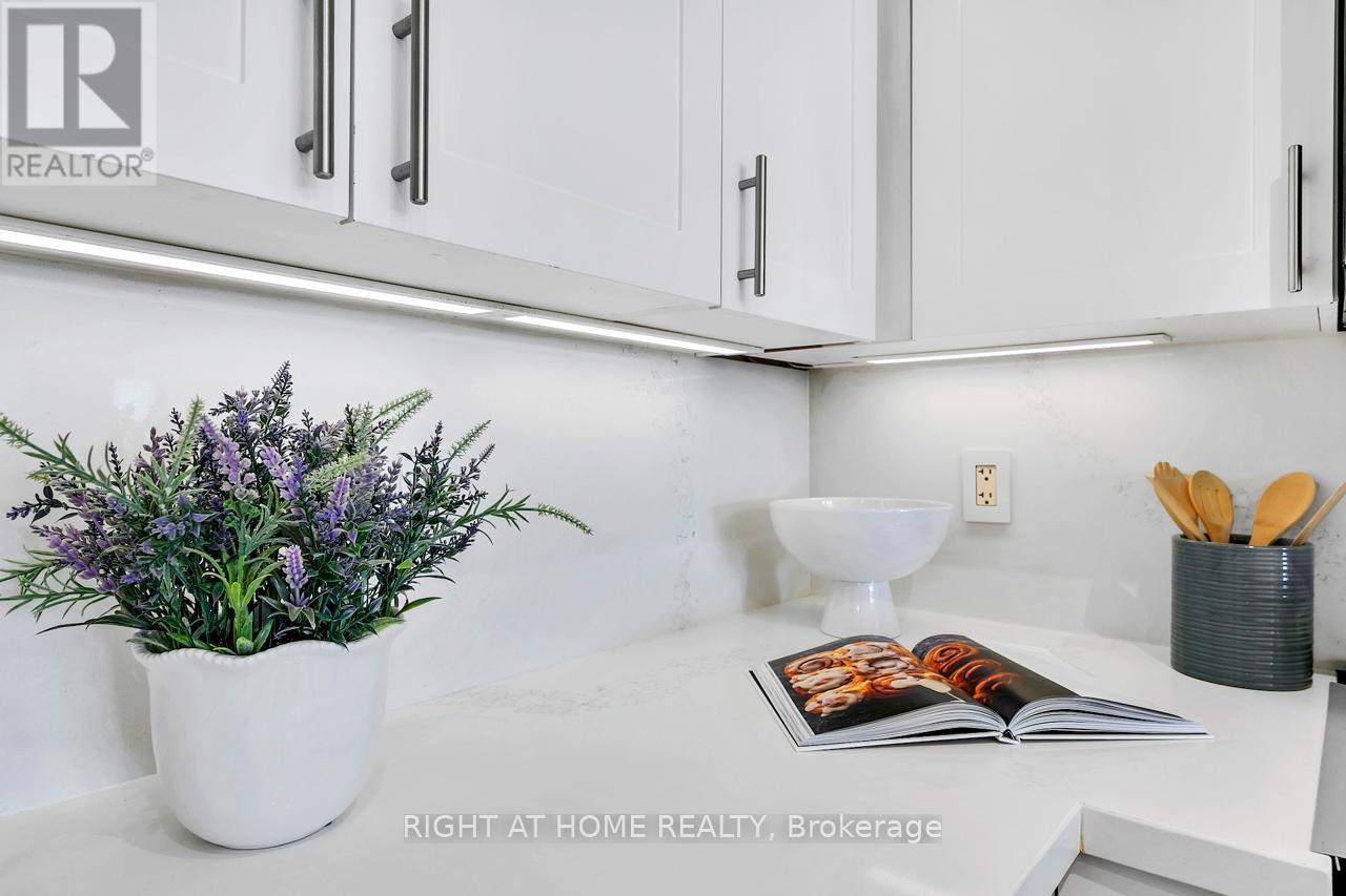 1615 - 17 Barberry Place, Toronto, Ontario  M2K 3E2 - Photo 19 - C12755710