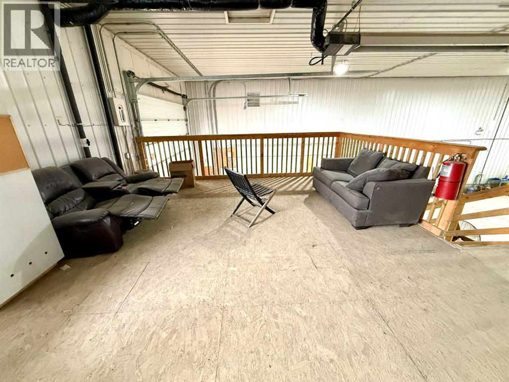 3 & 5 Van Der Horn Way, Rural Red Deer County, Alberta  T4S 2M4 - Photo 31 - A2278131