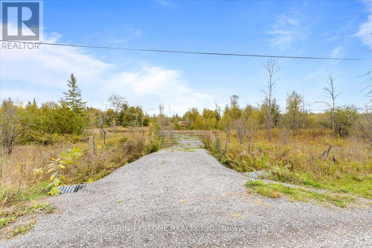1754 Kilmaurs Side Road, Ottawa, Ontario  K0A 3M0 - Photo 1 - X12755954