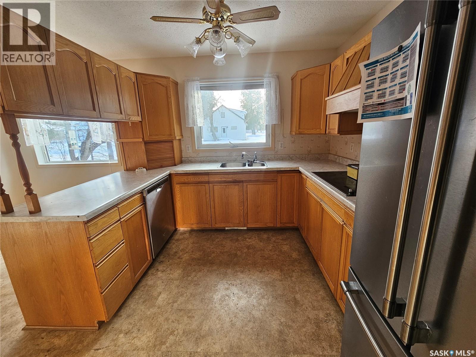 411 3rd Avenue W, Meadow Lake, Saskatchewan  S9X 1B8 - Photo 6 - SK013134