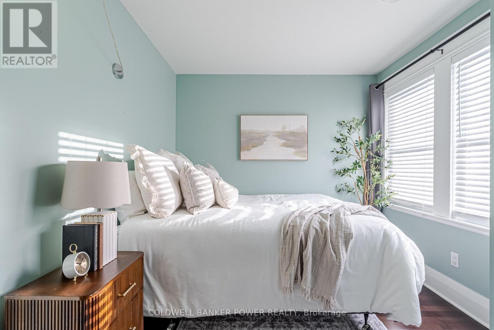 Photo 25 of 33 for 1 Mckenzie Avenue