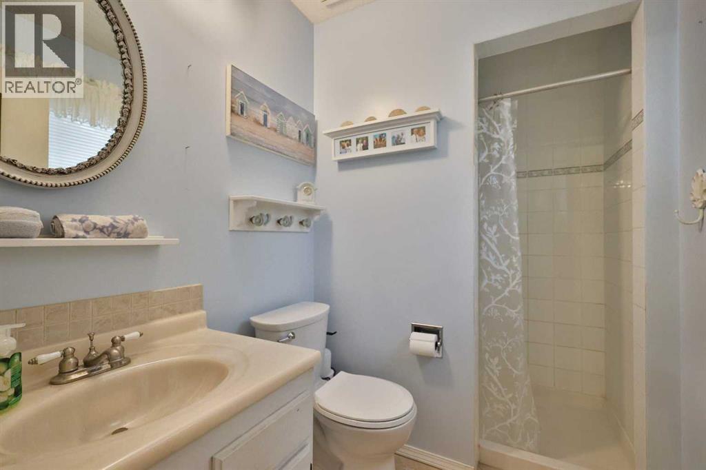 95 N 250 W, Raymond, Alberta  T0K 2S0 - Photo 41 - A2282993