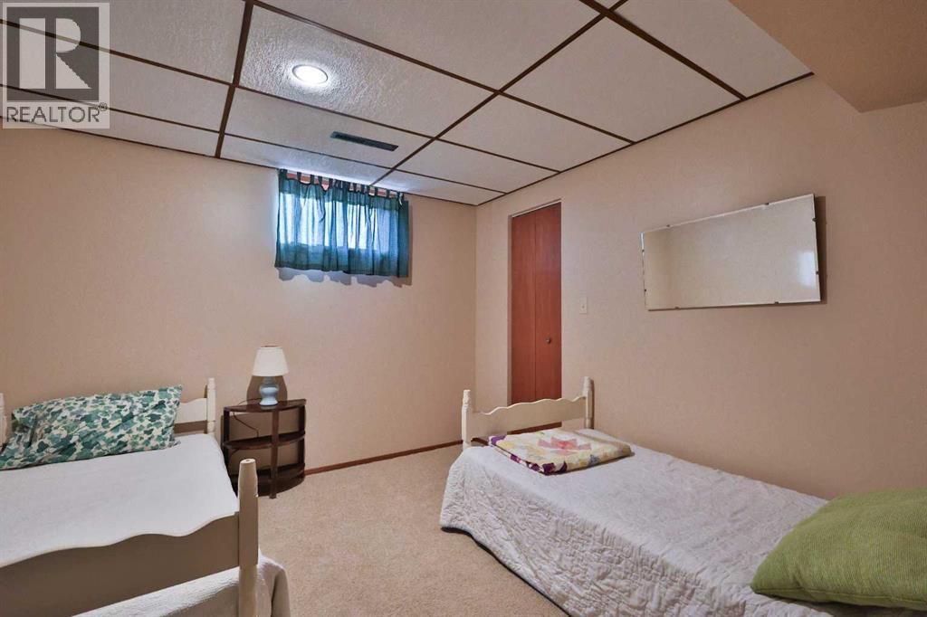 95 N 250 W, Raymond, Alberta  T0K 2S0 - Photo 36 - A2282993