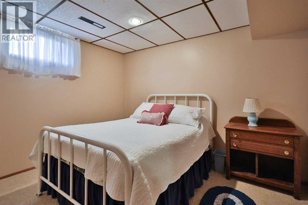 95 N 250 W, Raymond, Alberta  T0K 2S0 - Photo 35 - A2282993