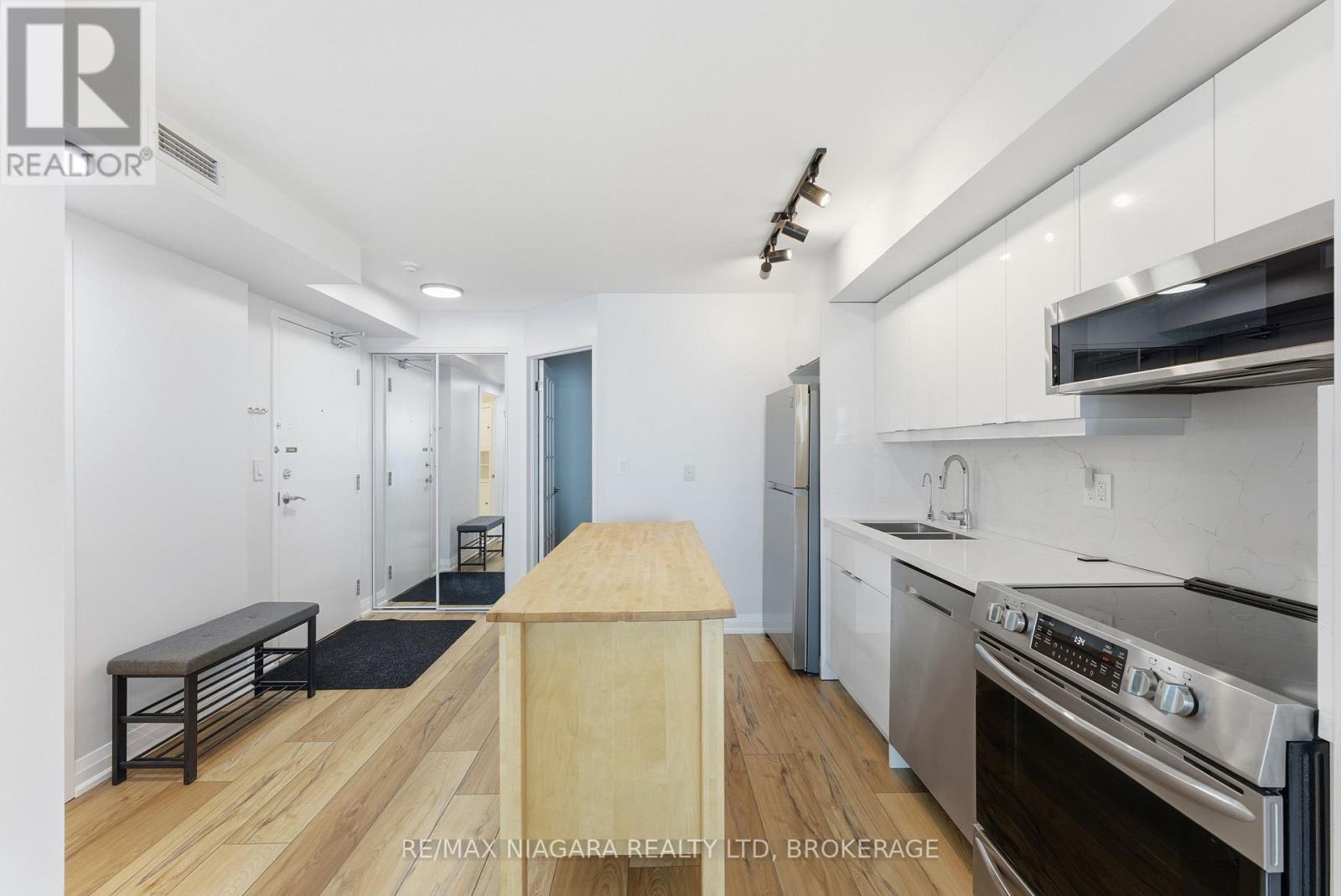 1601 - 600 Fleet Street, Toronto, Ontario  M5V 1B7 - Photo 10 - C12756654