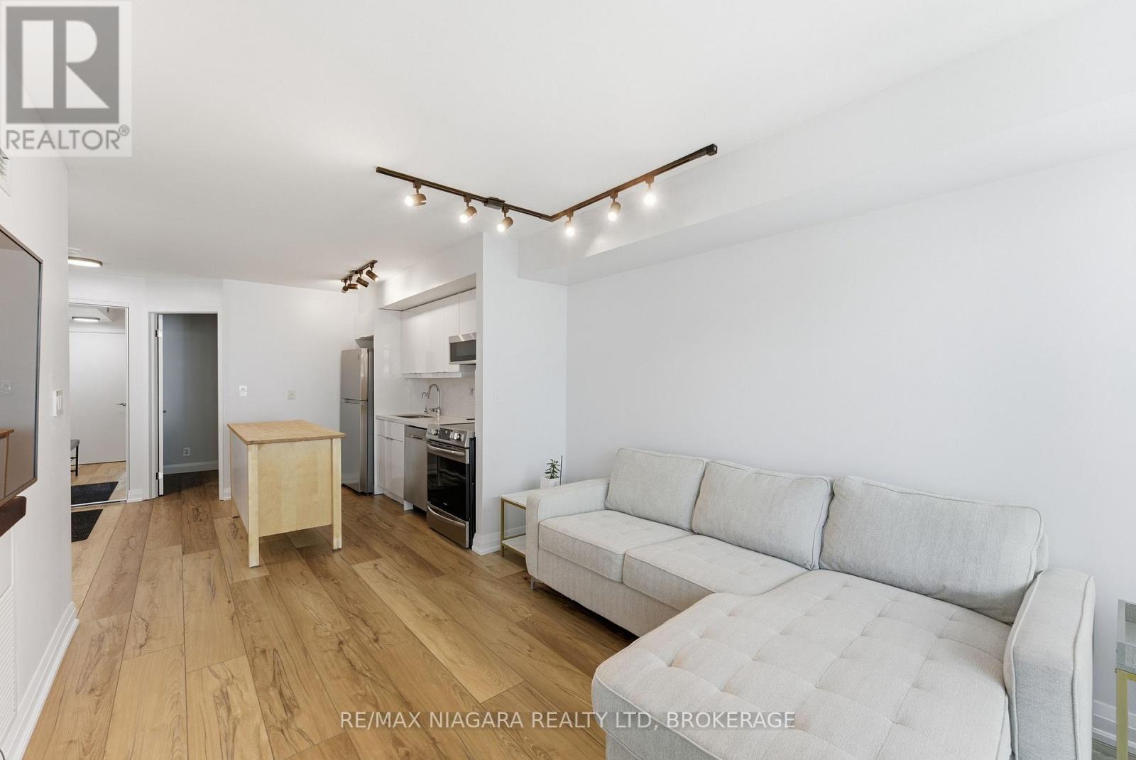 1601 - 600 Fleet Street, Toronto, Ontario  M5V 1B7 - Photo 11 - C12756654