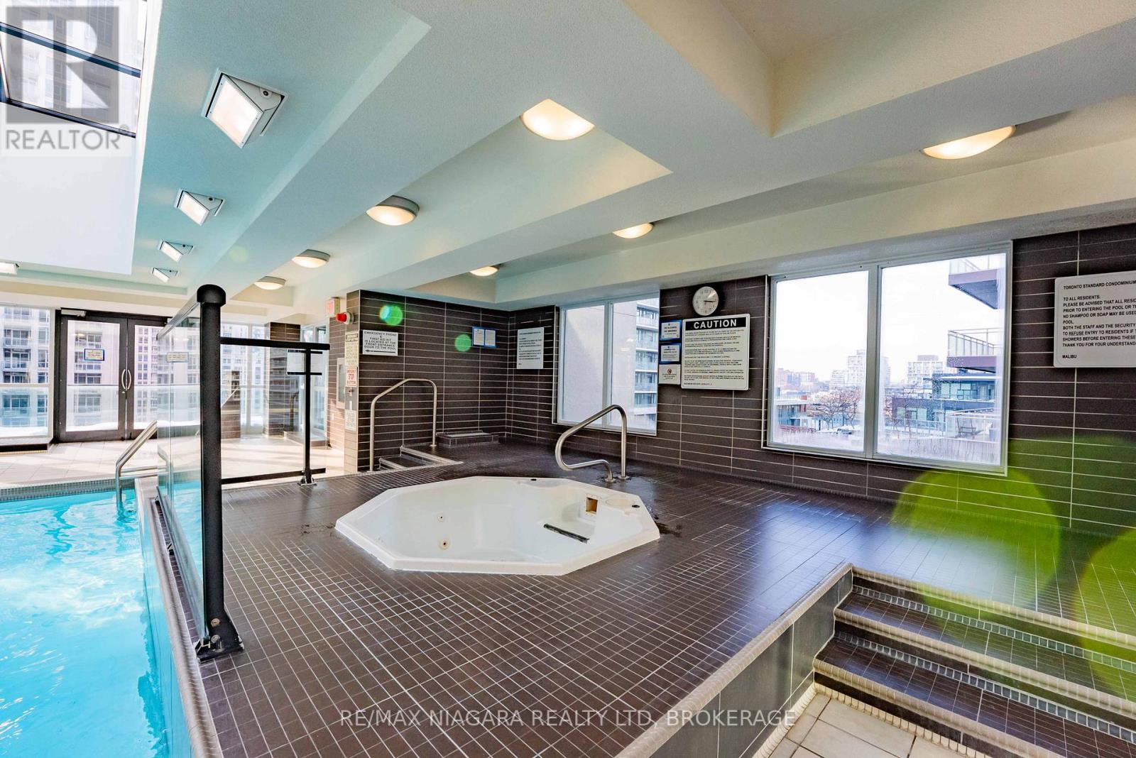 1601 - 600 Fleet Street, Toronto, Ontario  M5V 1B7 - Photo 33 - C12756654