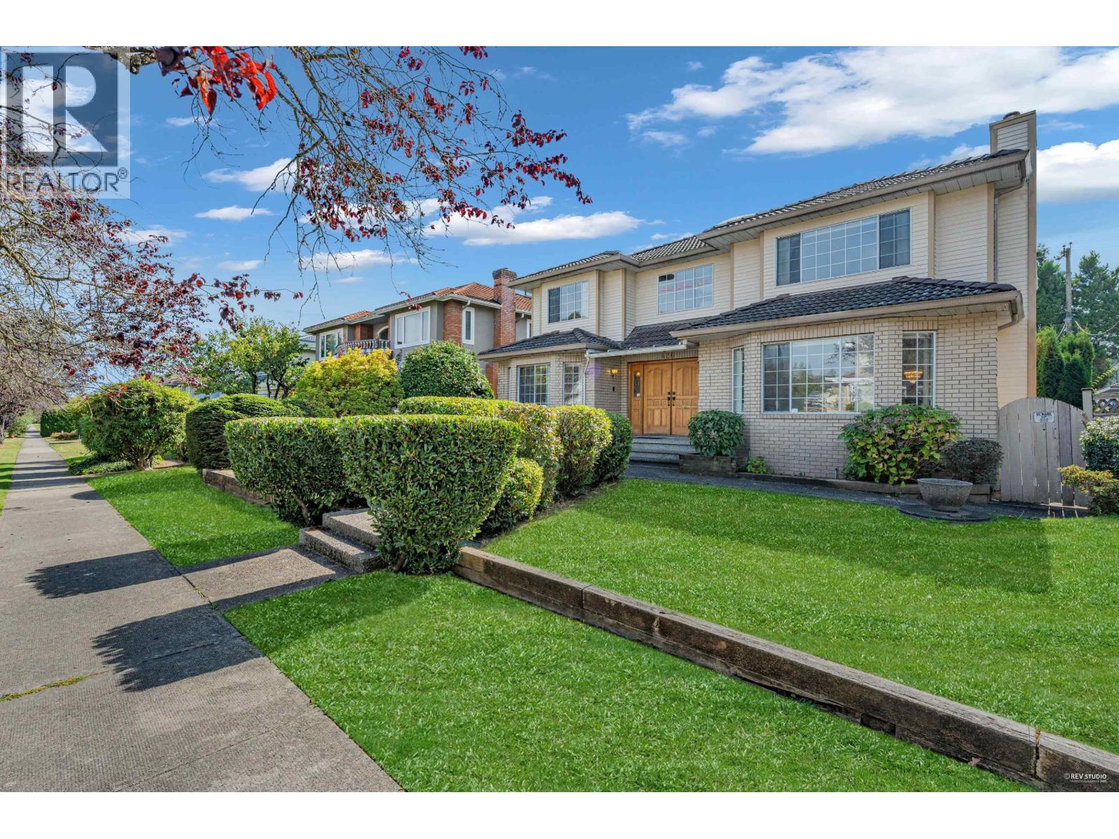 426 W 44th Avenue, Vancouver, British Columbia  V5Y 2V6 - Photo 2 - R3050896