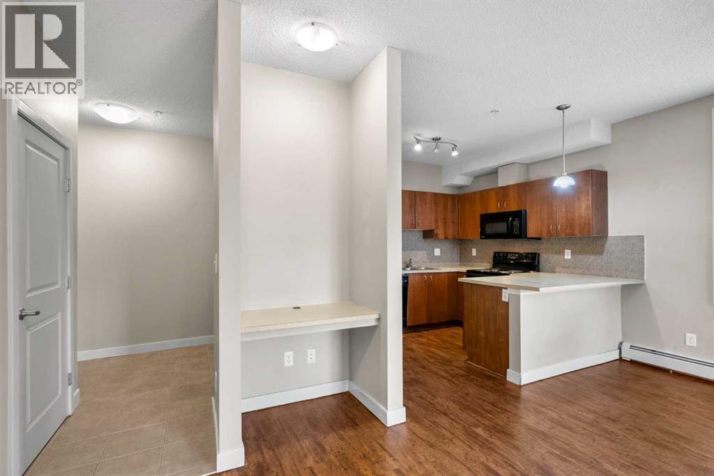 111, 162 Country Village Circle Ne, Calgary, Alberta  T3K 0L5 - Photo 2 - A2279106