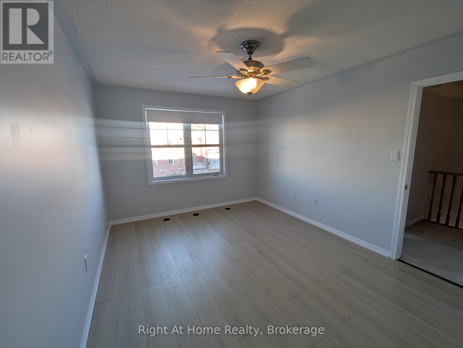 650 Frank Place, Milton, Ontario  L9T 0P8 - Photo 12 - W12754344