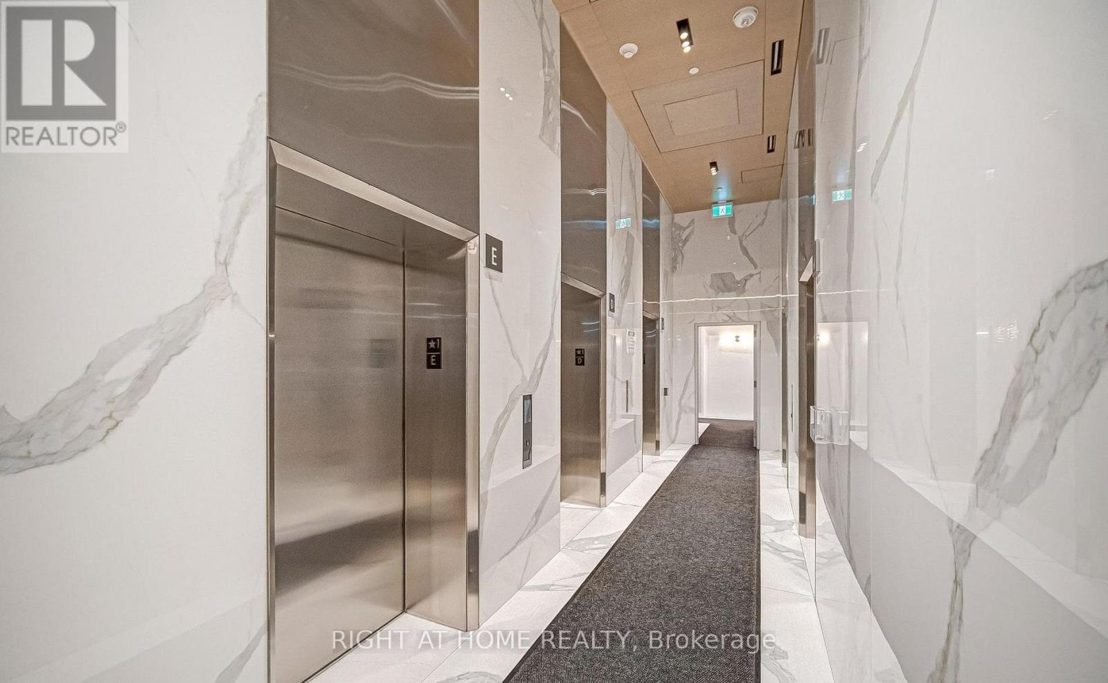 4711 - 88 Queen Street E, Toronto, Ontario  M5C 0B6 - Photo 5 - C12758578