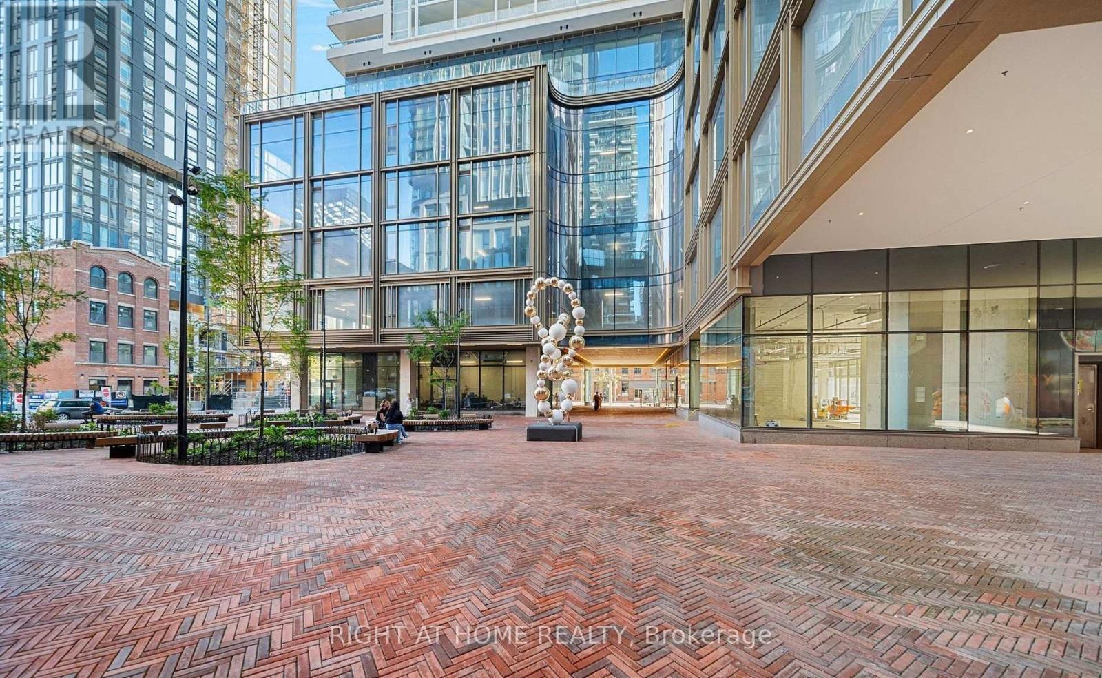 4711 - 88 Queen Street E, Toronto, Ontario  M5C 0B6 - Photo 2 - C12758578