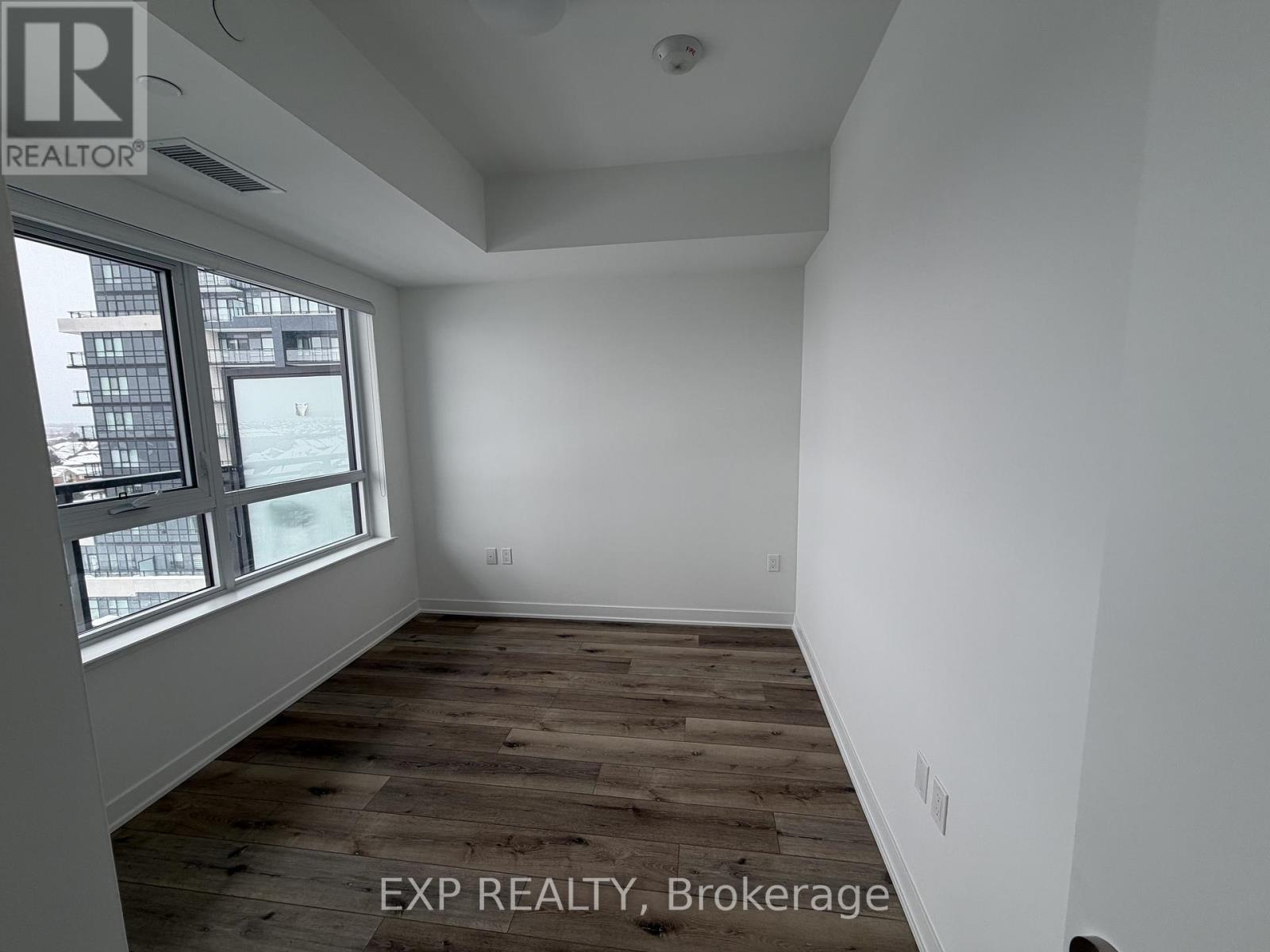 628 - 395 Dundas Street W, Oakville, Ontario  L6M 5R8 - Photo 7 - W12756936