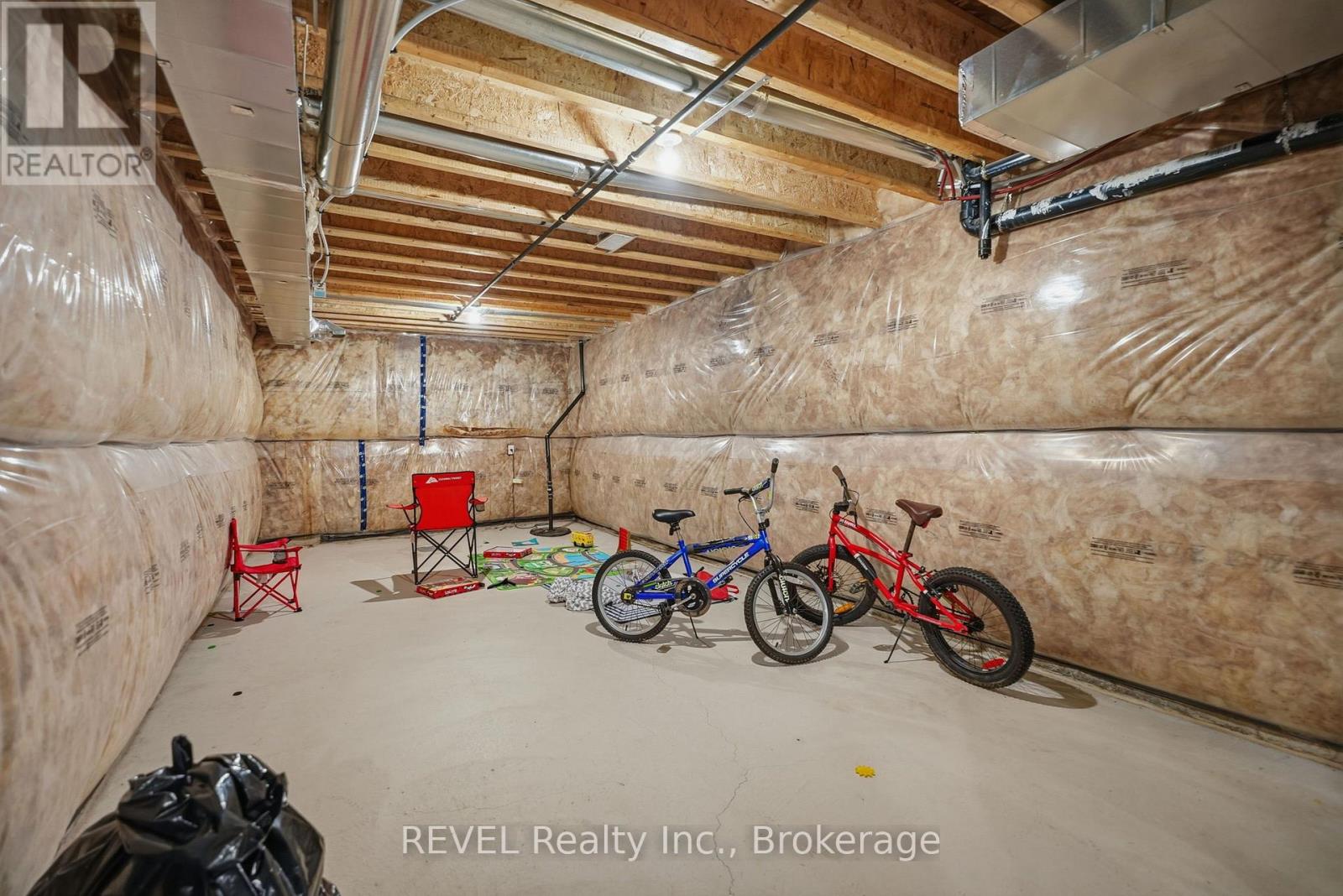 67 Esther Crescent, Thorold (Hurricane/merrittville), Ontario  L3B 0G3 - Photo 20 - X12753160