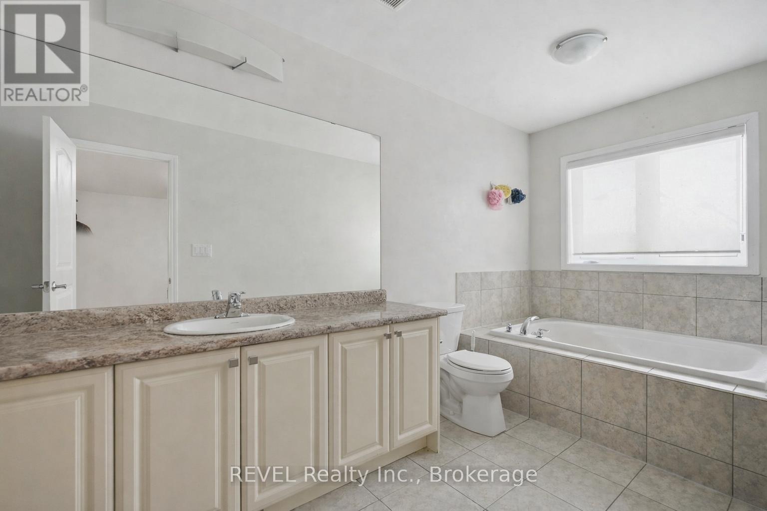 67 Esther Crescent, Thorold (Hurricane/merrittville), Ontario  L3B 0G3 - Photo 15 - X12753160