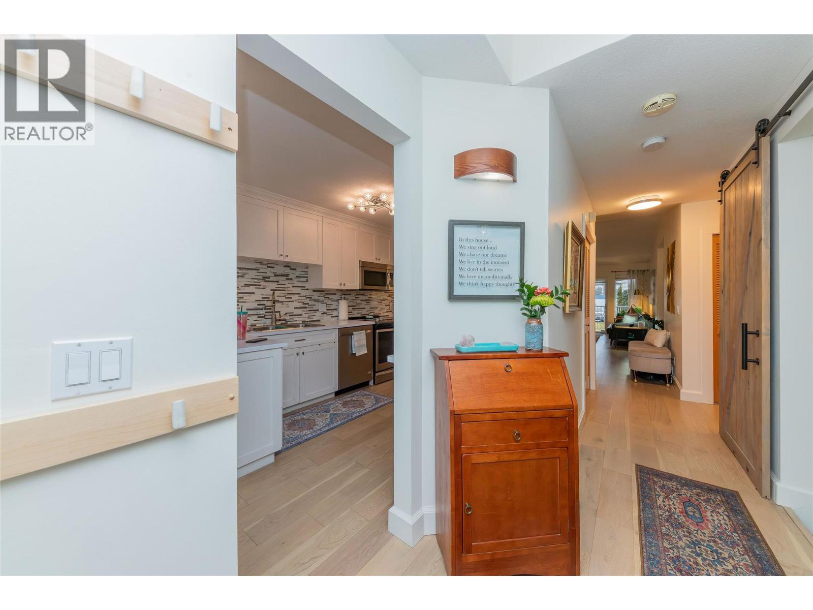 1975 Curlew Road Unit# 9, Kamloops, British Columbia  V2C 4H9 - Photo 3 - 10374790