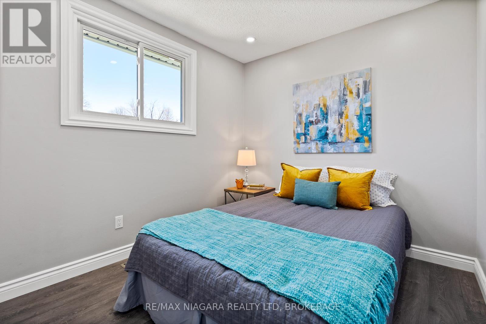 Upper - 8235 Paddock Trail Drive, Niagara Falls (Ascot), Ontario  L2H 1X1 - Photo 14 - X12758220