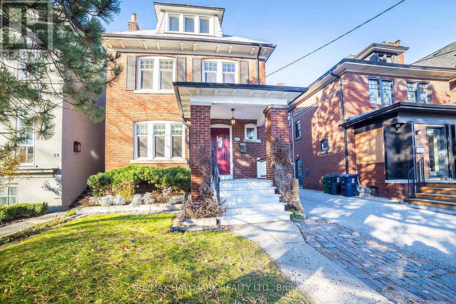 40 Snowdon Avenue, Toronto, Ontario  M4N 2A6 - Photo 2 - C12745940