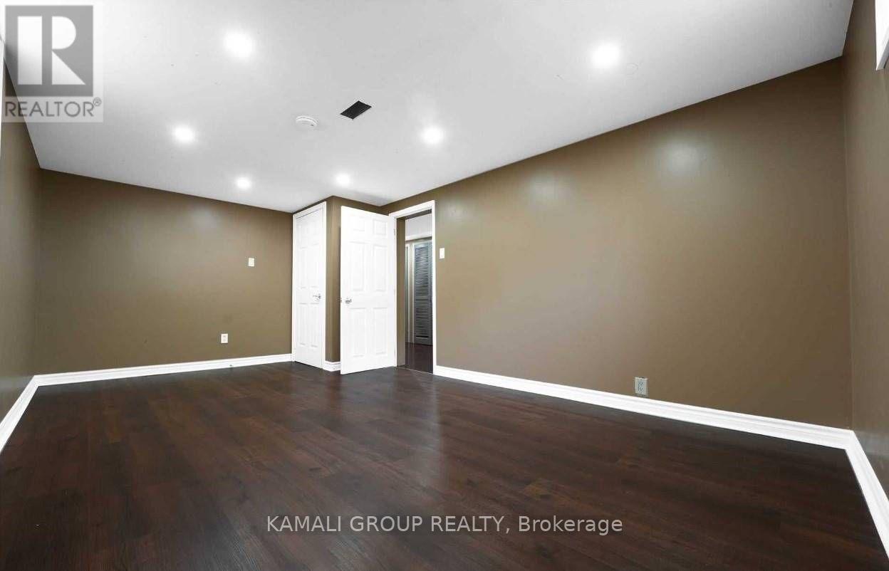 Bsmt - 68 Rosehill Boulevard, Oshawa, Ontario  L1J 5G7 - Photo 5 - E12679994