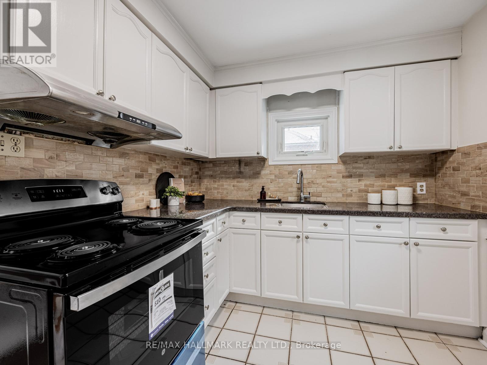 419 Mortimer Avenue, Toronto, Ontario  M4J 2E8 - Photo 14 - E12757794