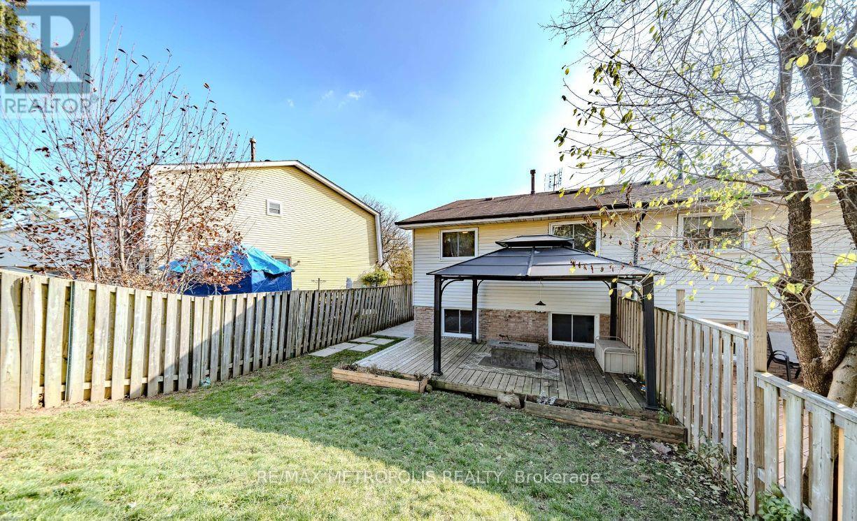 Lower - 378 Daytona Court, Oshawa, Ontario  L1K 1H9 - Photo 17 - E12757690