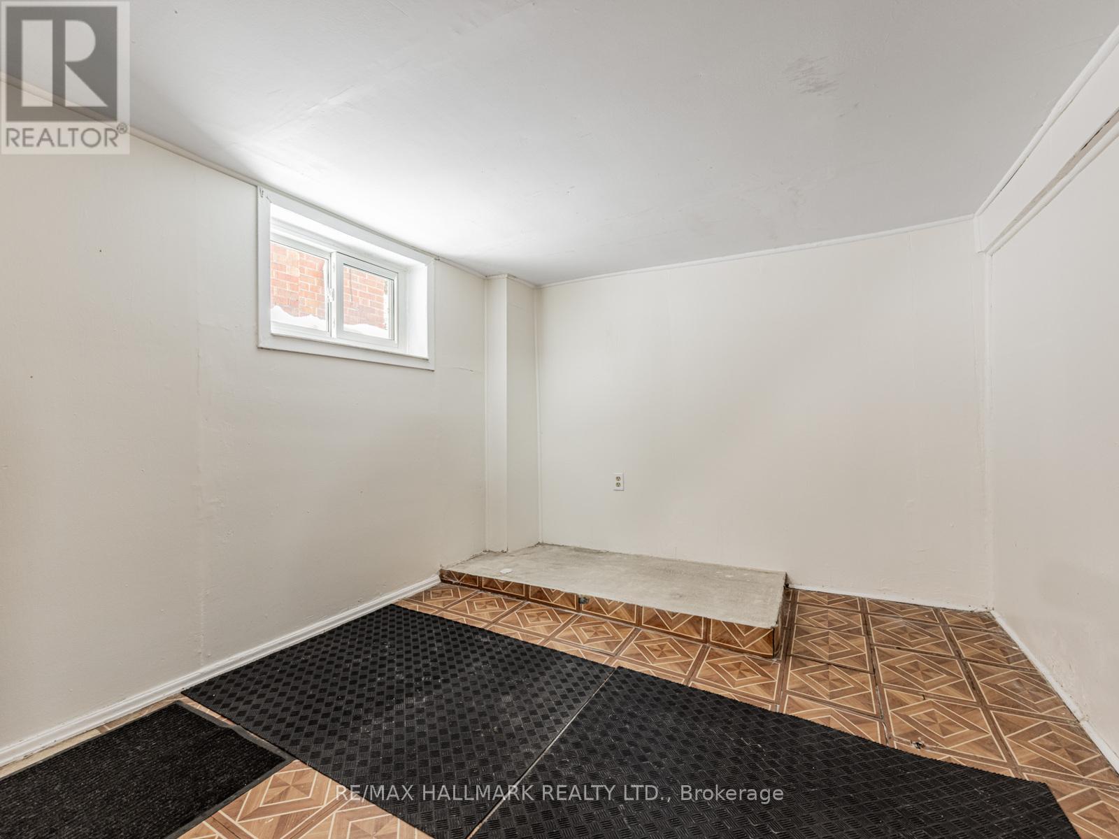 419 Mortimer Avenue, Toronto, Ontario  M4J 2E8 - Photo 28 - E12757794