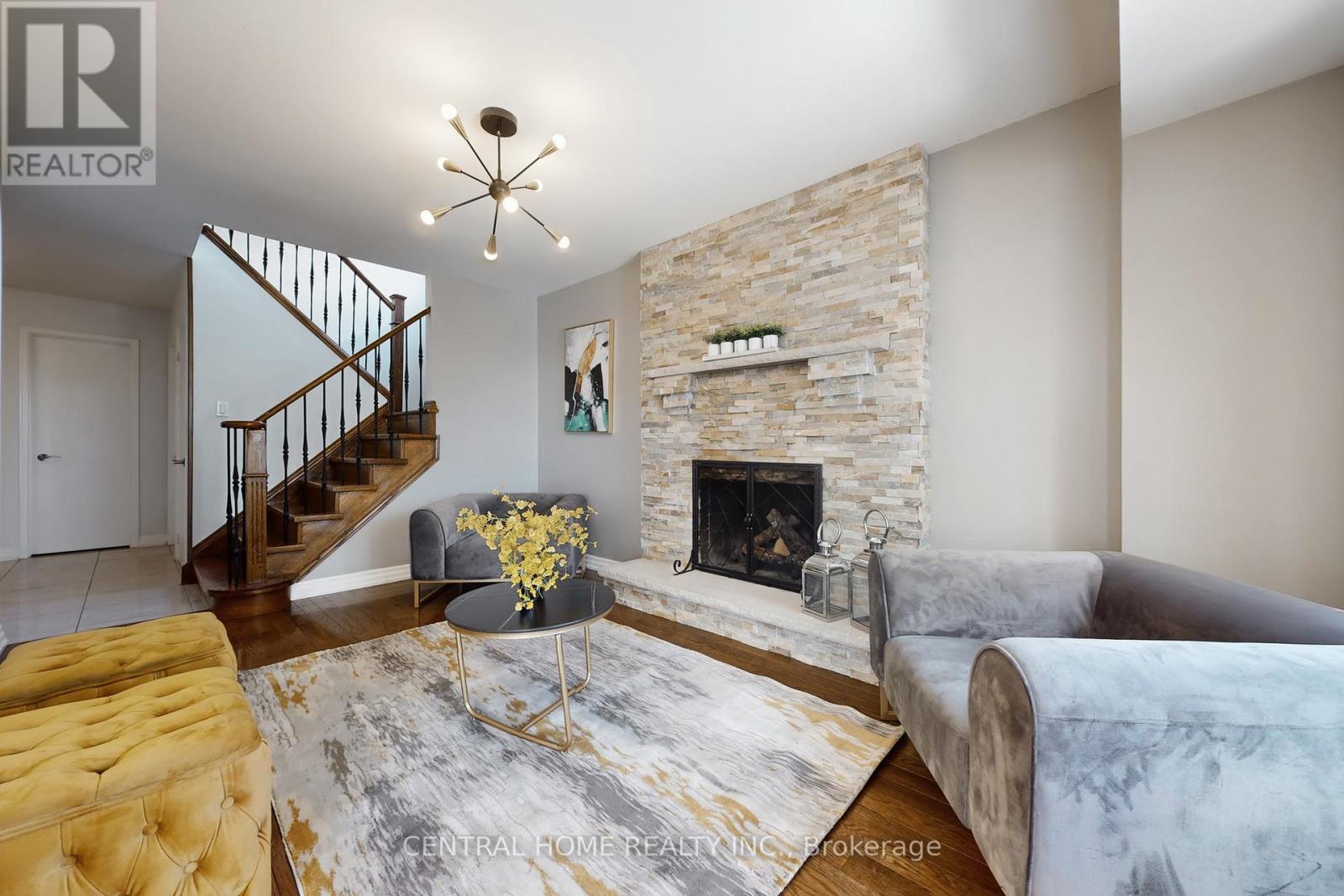 30 Moffat Crescent E, Aurora, Ontario  L4G 4Z8 - Photo 17 - N12659972