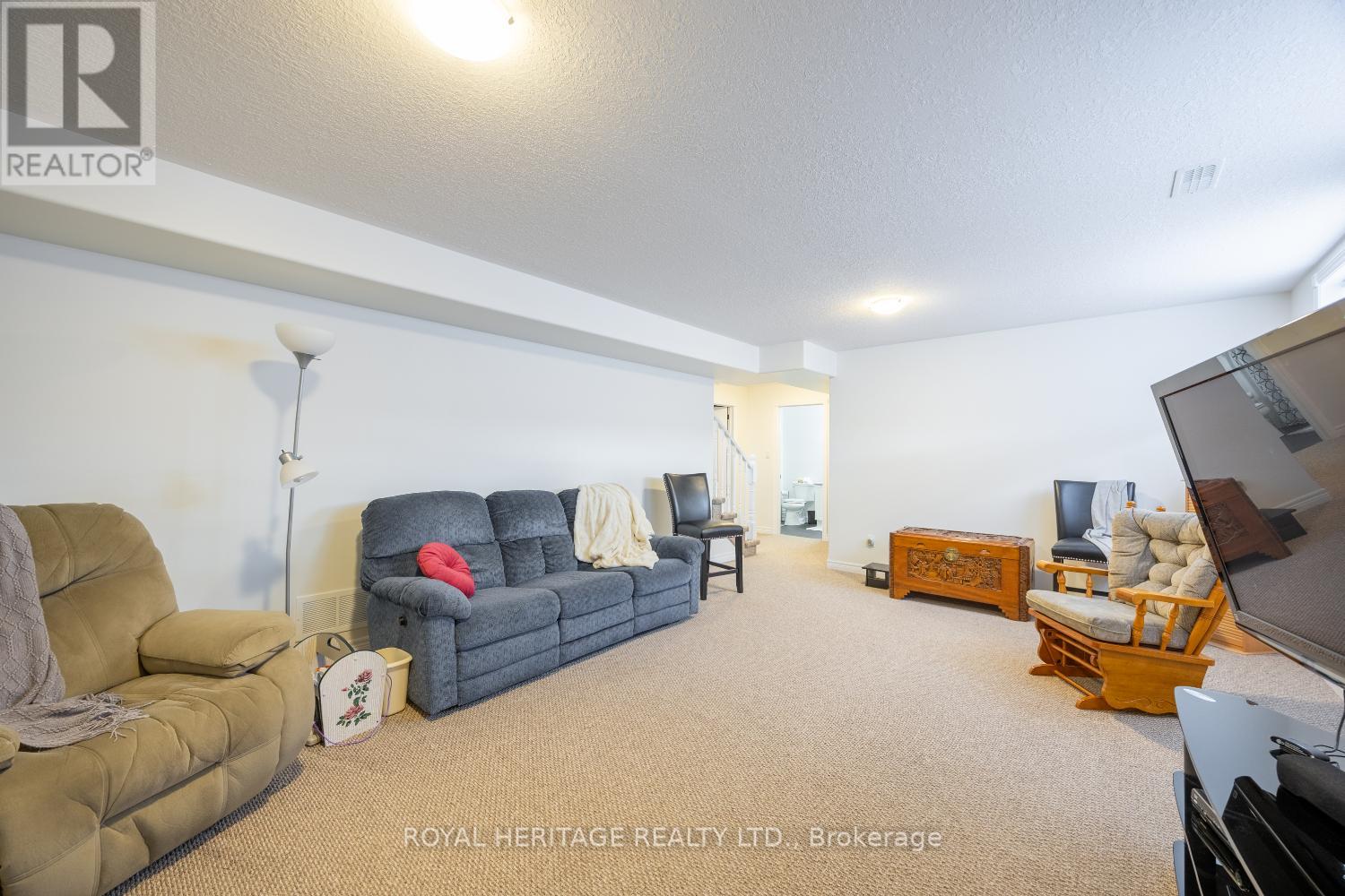 162 - 301 Carnegie Avenue, Peterborough (Northcrest Ward 5), Ontario  K9L 1G9 - Photo 46 - X12754588