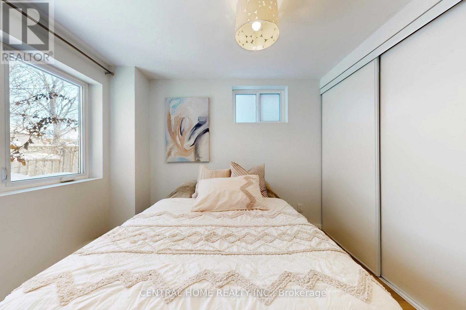 30 Moffat Crescent E, Aurora, Ontario  L4G 4Z8 - Photo 45 - N12659972