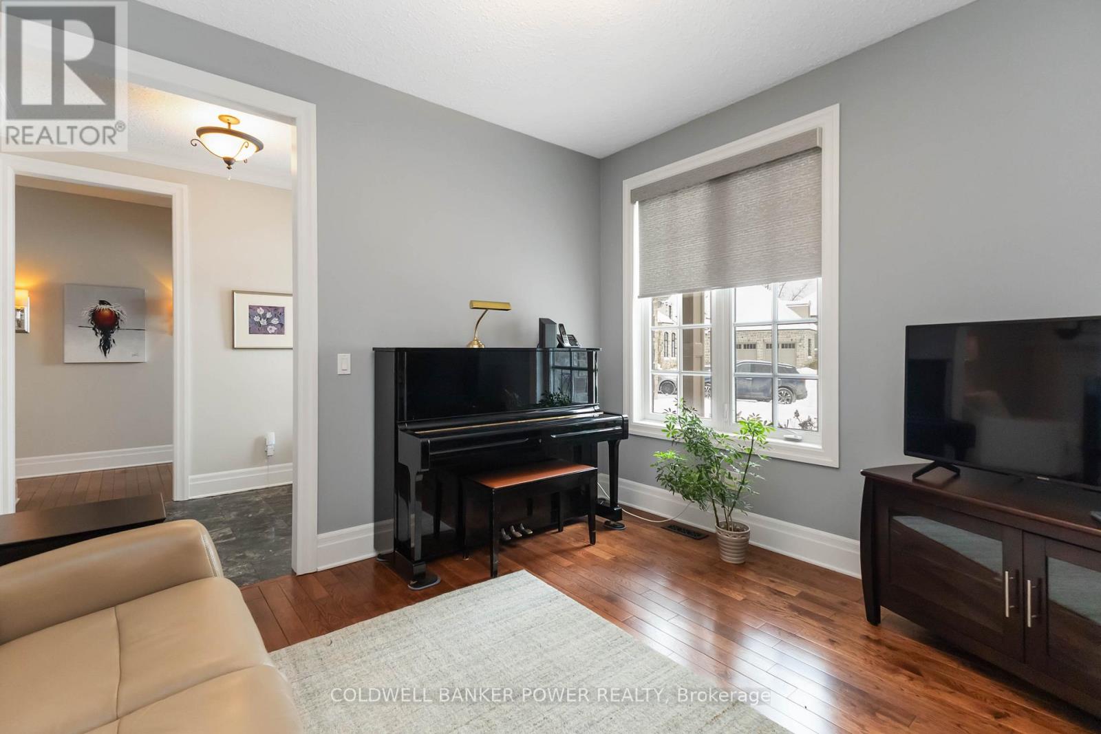 183 Woodholme Place, London North, Ontario  N6G 0H4 - Photo 8 - X12757350