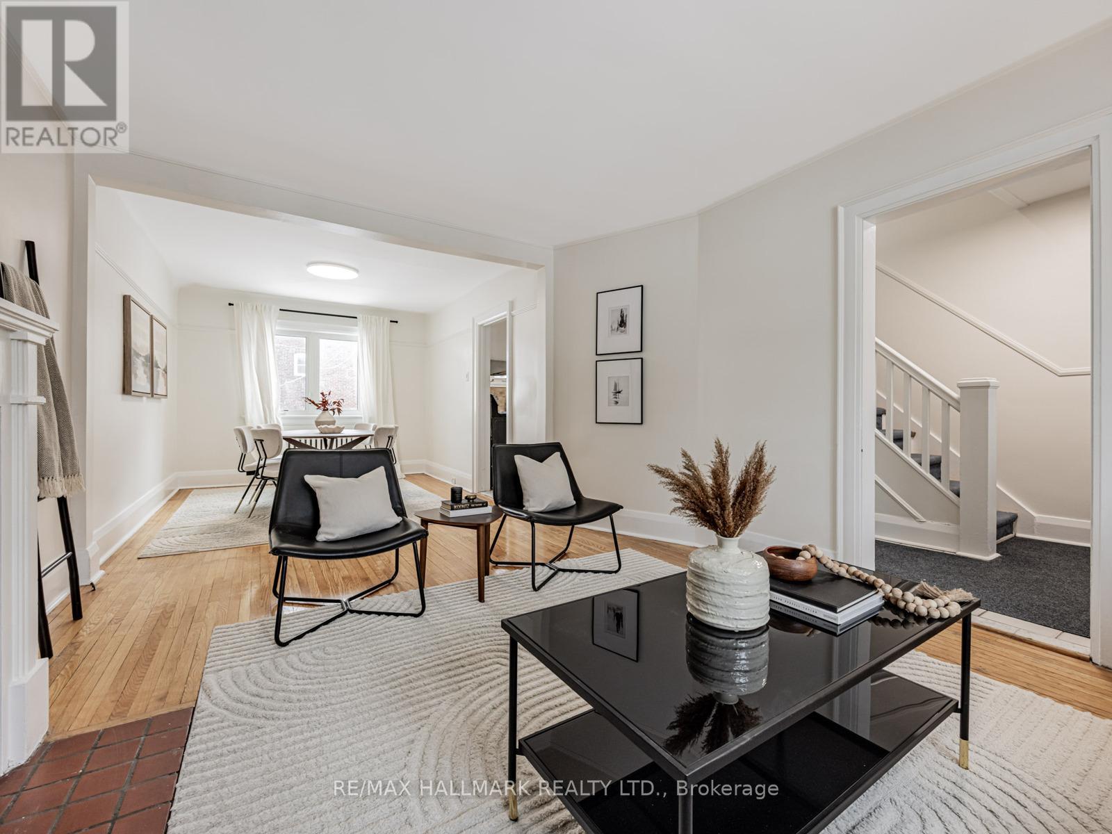 419 Mortimer Avenue, Toronto, Ontario  M4J 2E8 - Photo 8 - E12757794