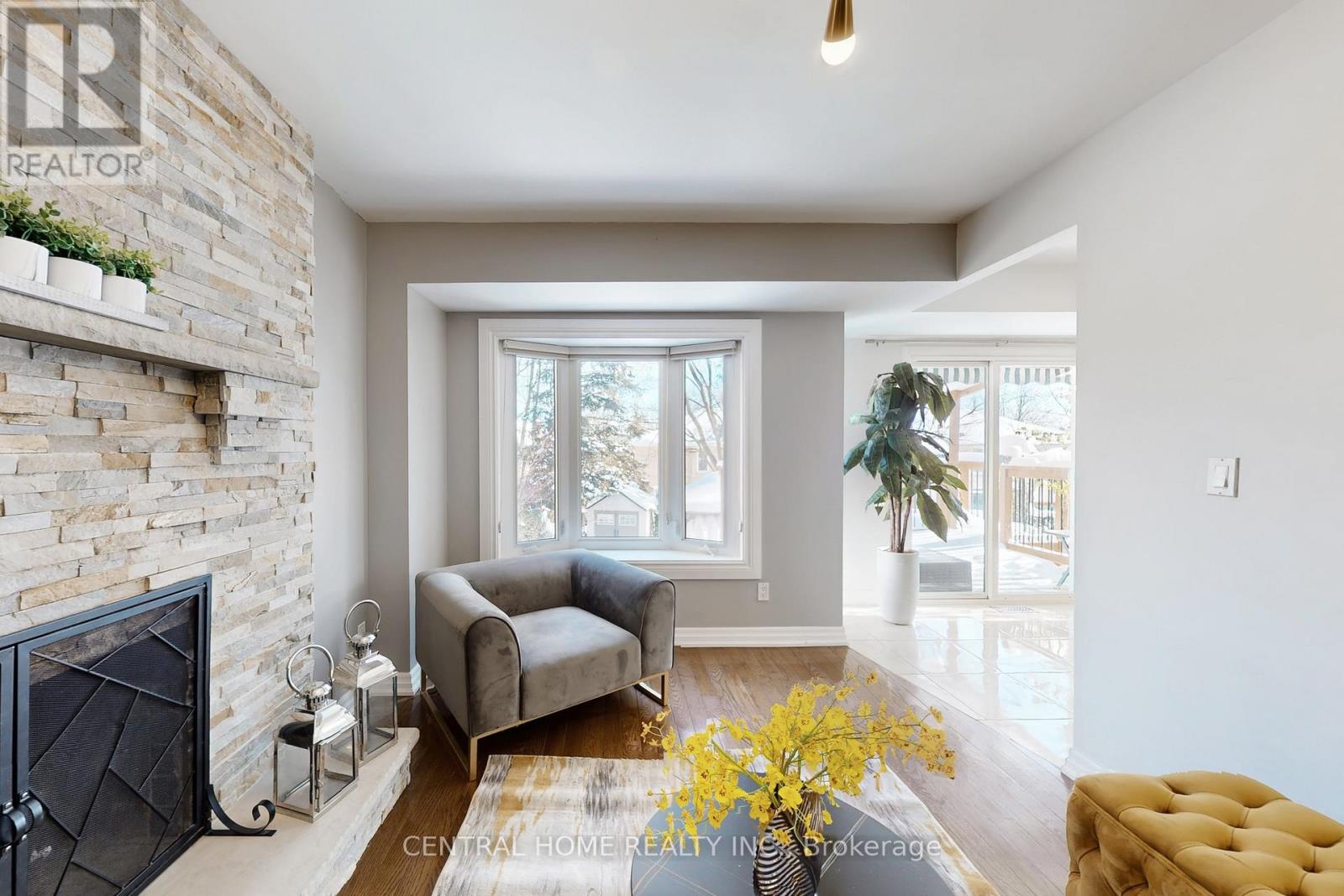 30 Moffat Crescent E, Aurora, Ontario  L4G 4Z8 - Photo 15 - N12659972