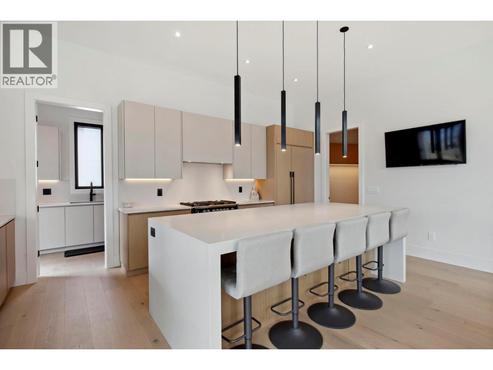 1561 Cabernet Court, West Kelowna, British Columbia  V4T 3B5 - Photo 9 - 10374620