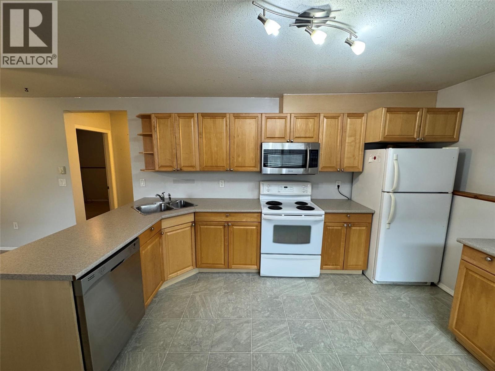 1025 Laurier Avenue, Kelowna, British Columbia  V1Y 6B2 - Photo 18 - 10374484