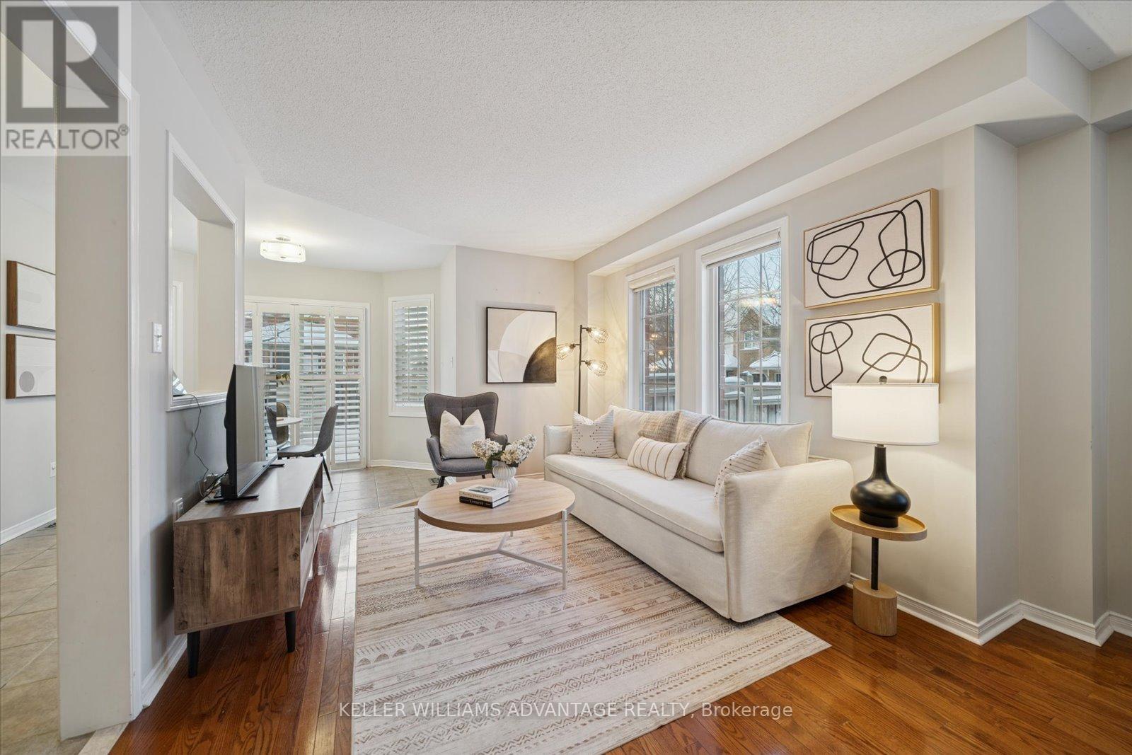 90 Collis Drive, Aurora, Ontario  L4G 7V2 - Photo 7 - N12752866