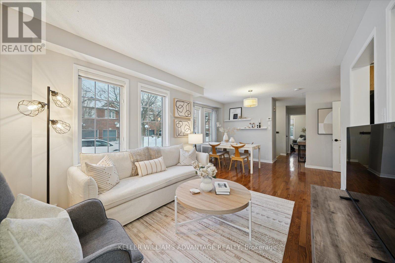 90 Collis Drive, Aurora, Ontario  L4G 7V2 - Photo 8 - N12752866