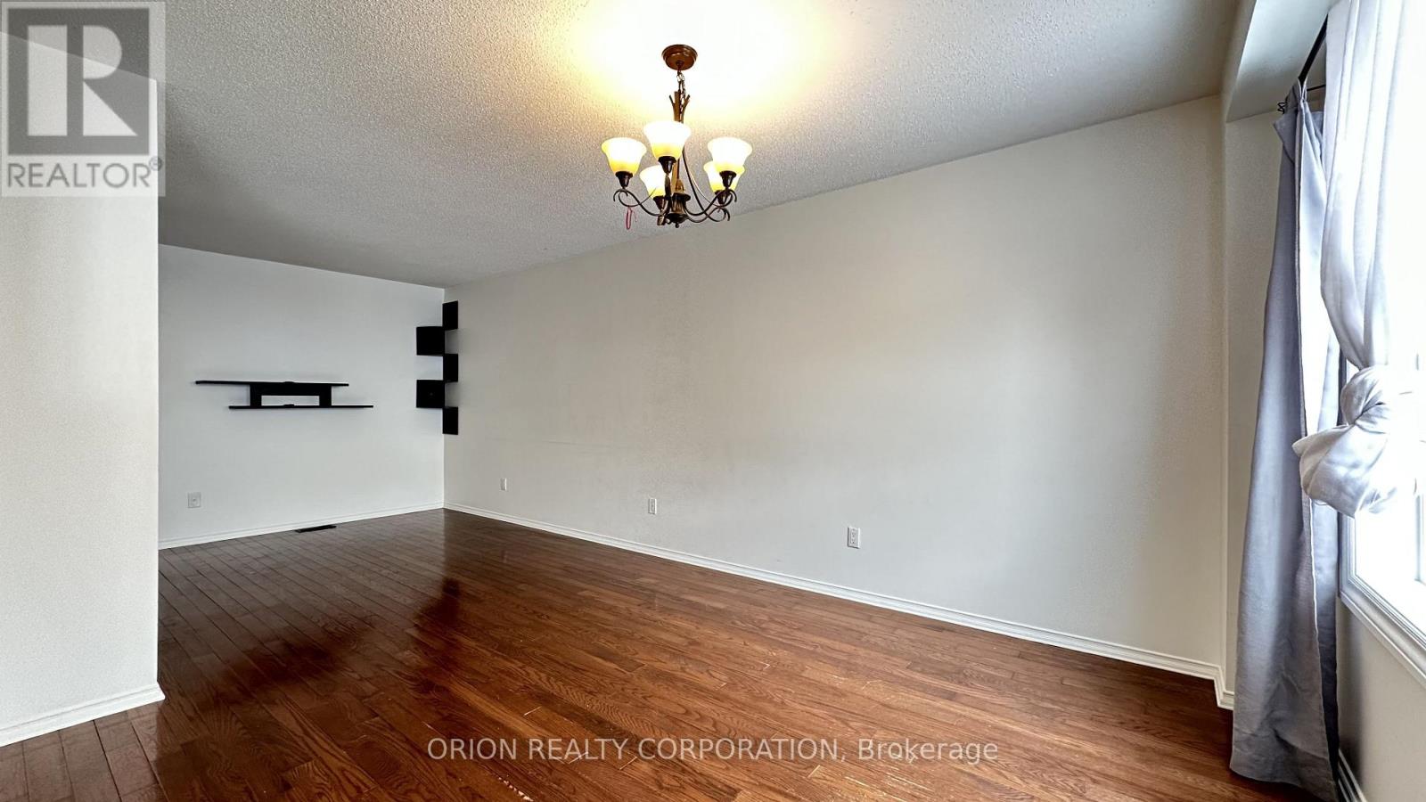 1264 Coleman Court, Innisfil (Alcona), Ontario  L9S 1X4 - Photo 7 - N12755348