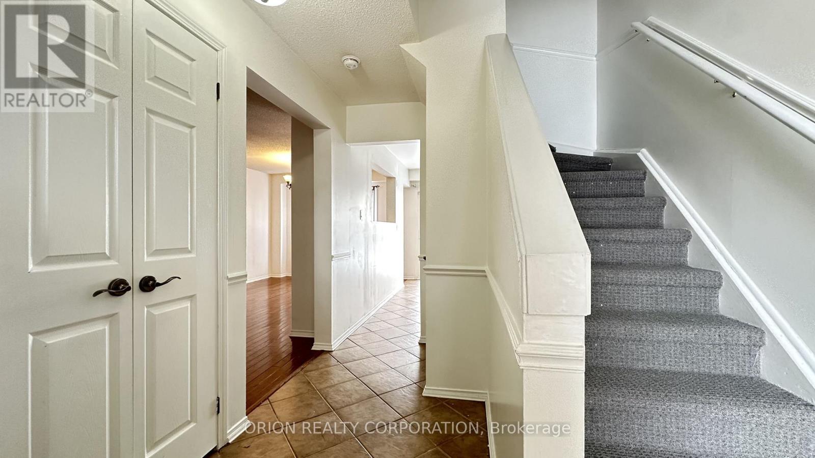 1264 Coleman Court, Innisfil (Alcona), Ontario  L9S 1X4 - Photo 10 - N12755348